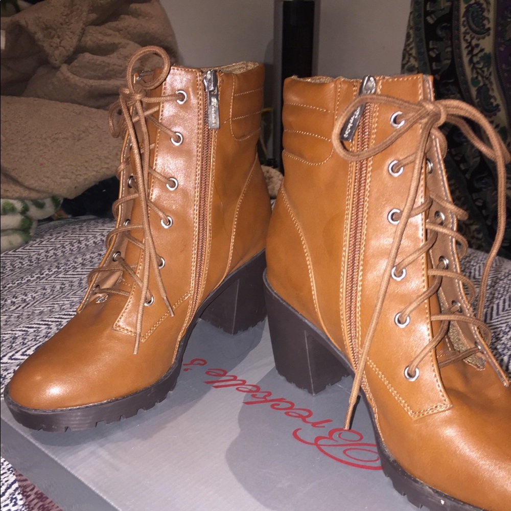 Brown Boots 💋💋